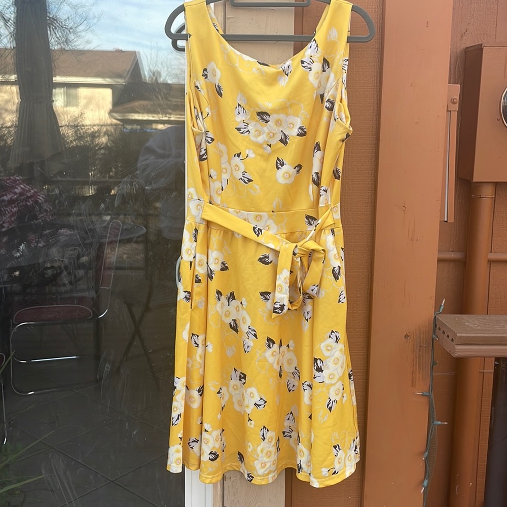 (2/$15) Yellow midi dress with belt